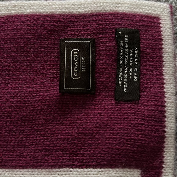 Coach Scarf - Picture 3 of 4